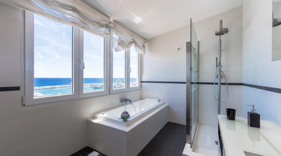 Penthouse_Ocean_Frontline_puerto_banus_bathroom