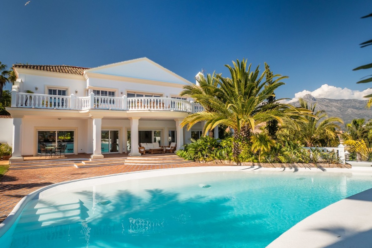 Grossartige Villa in Puerto Banus zu verkaufen