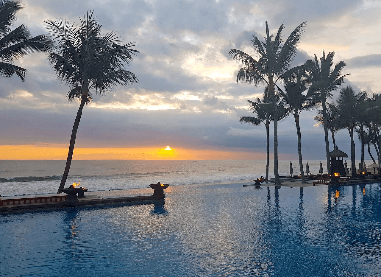 Baugrundstück Bali Pnadang Bai für Hotel, Resort oder Apartment - Villenanlage zu verkaufen