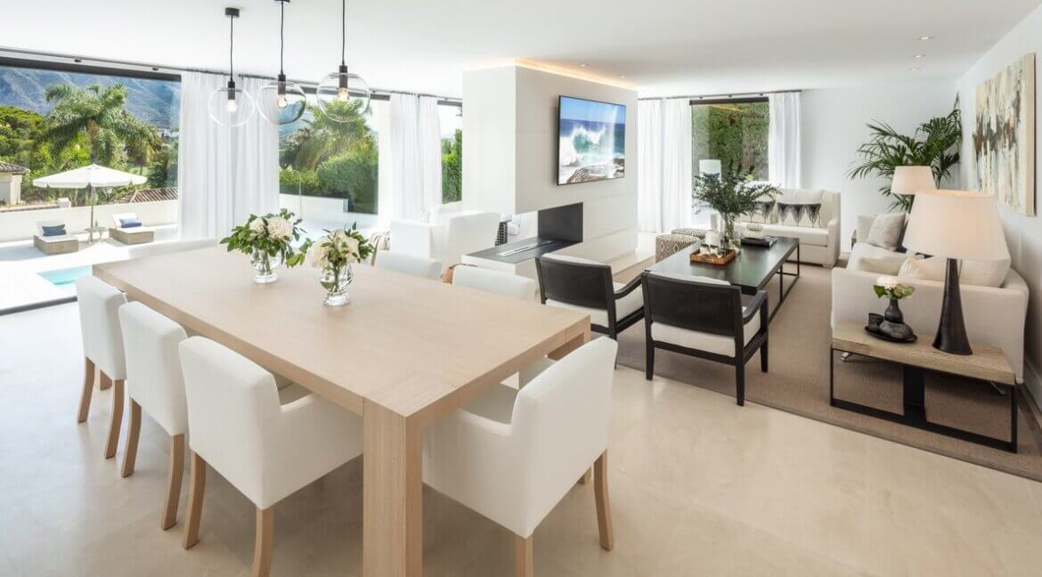 fresh_renovaded_villa_nueva_andalusia_living_room_1