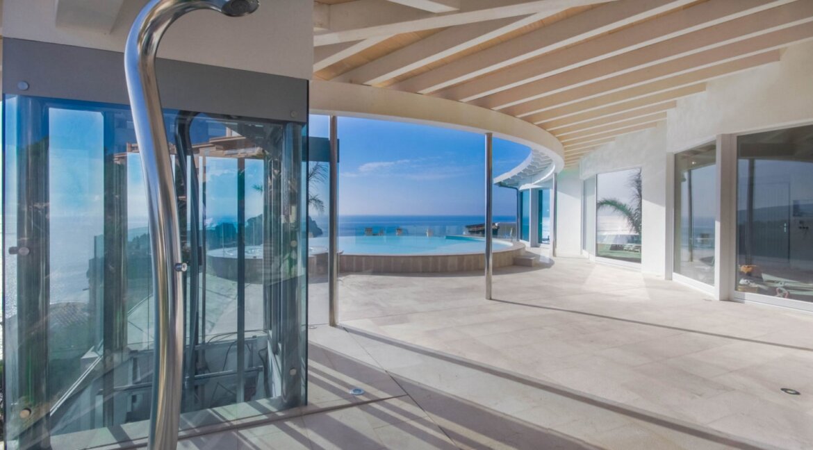 Luxus Villa in erster Meereslinie Santa Ponsa-22