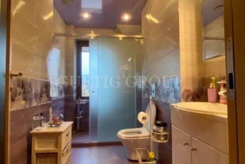 Haus mit Meerblick in Varna Manastirski Rid Bulgarien Badezimmer mit Dusche