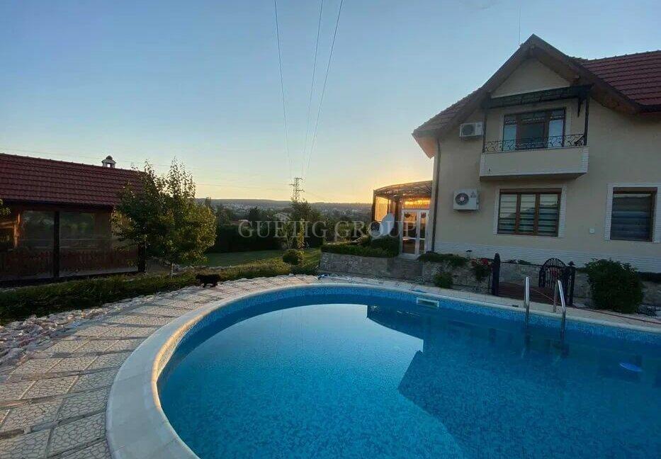 Haus mit Meerblick in Varna Manastirski Rid Bulgarien Garten und Pool