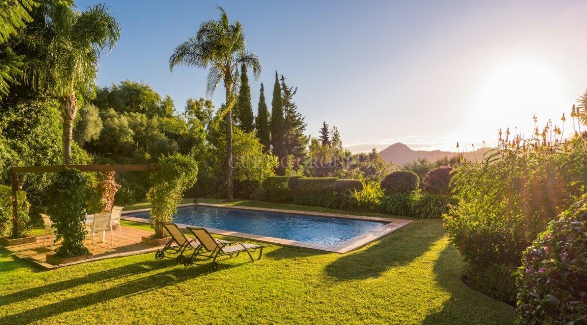 Villa in Marbella La Zagaleta Poolansicht Guetig Group