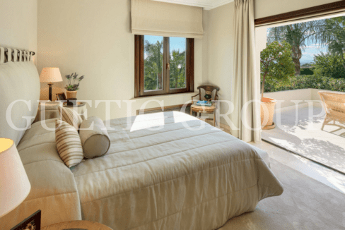 Villa in Marbella Sierra Blanca mit Meerblick Bedroom 1