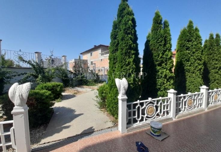 Villa in Varna Bulgarien mit Meerblick Einfahrt