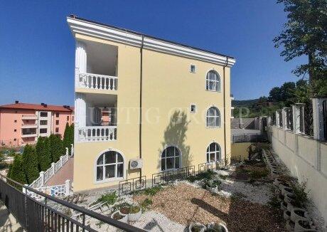 Villa in Varna Bulgarien mit Meerblick Seitenansicht