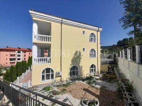 Villa in Varna Bulgarien mit Meerblick Seitenansicht