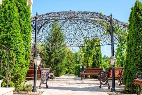 Wohnung in Promorie Bulgarien Garten